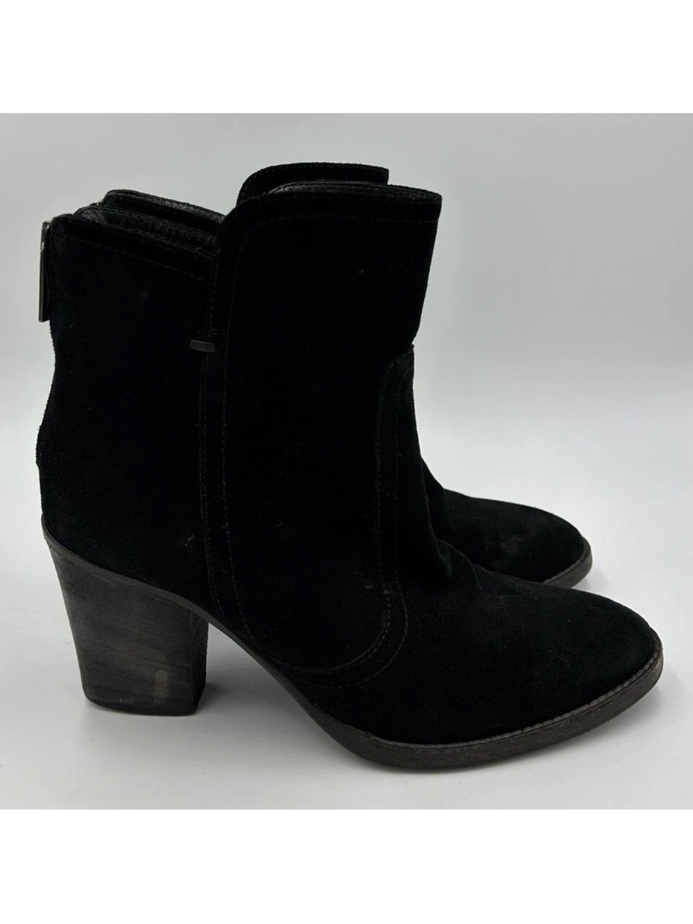 Aquatalia Farah Black Suede Short Low Mid Heel Ankle Boots Women’s Size 7.5 US